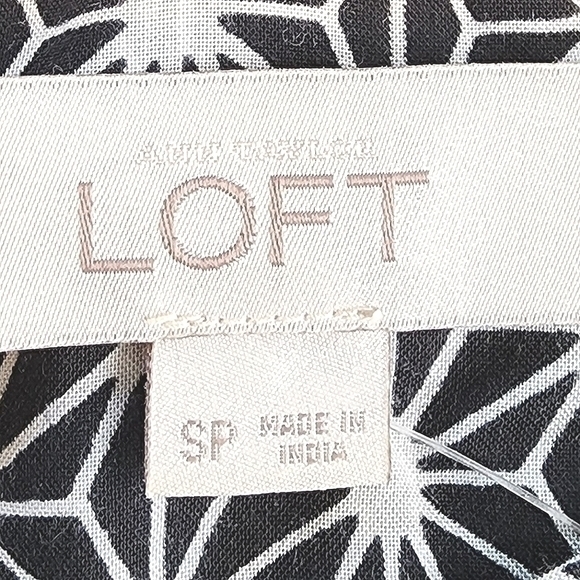 Ann Taylor Loft SP Long Sleeve Blouse - Picture 3 of 8